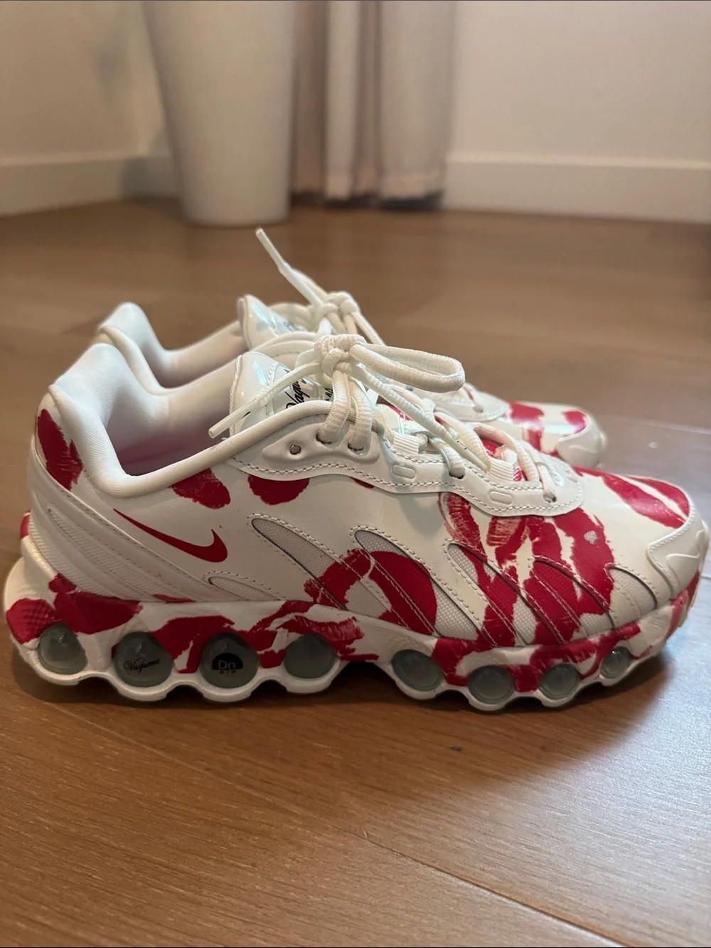 (Women) VAQUERA x Nike Air Max DN8 SP 'Sail Prime Red' IM4029-100